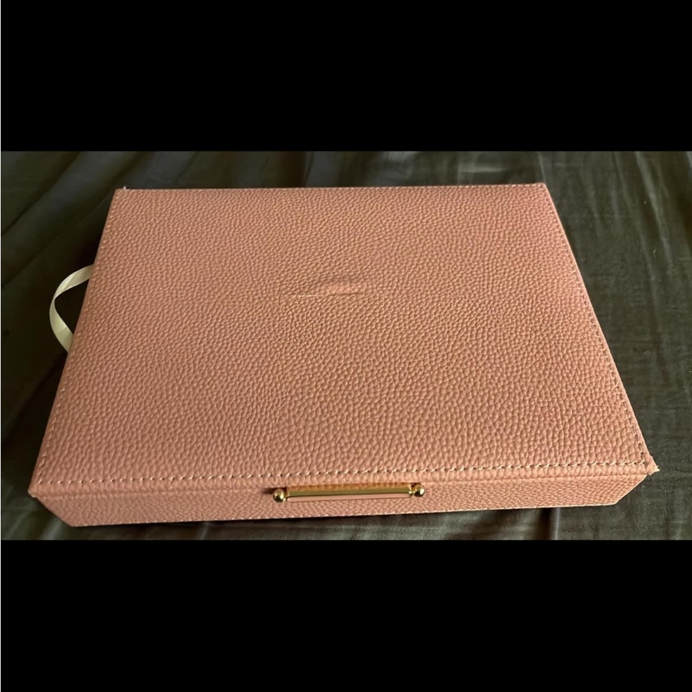 pink jewelry box